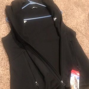 NWT, the North Face women’s vest
